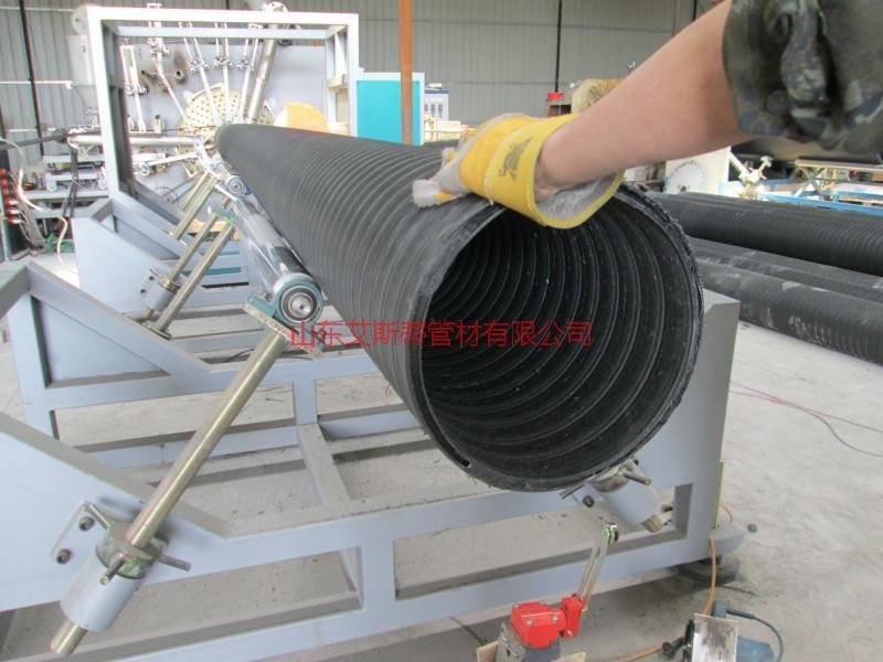 供應(yīng)威海HDPE雙平壁鋼塑復(fù)合管、鋼塑纏繞管、里外塑料中間鋼帶排污管