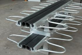 供應(yīng)廣東模數(shù)式伸縮縫供應(yīng)商｜橋梁伸縮縫施工方法｜模數(shù)伸縮縫型號(hào)