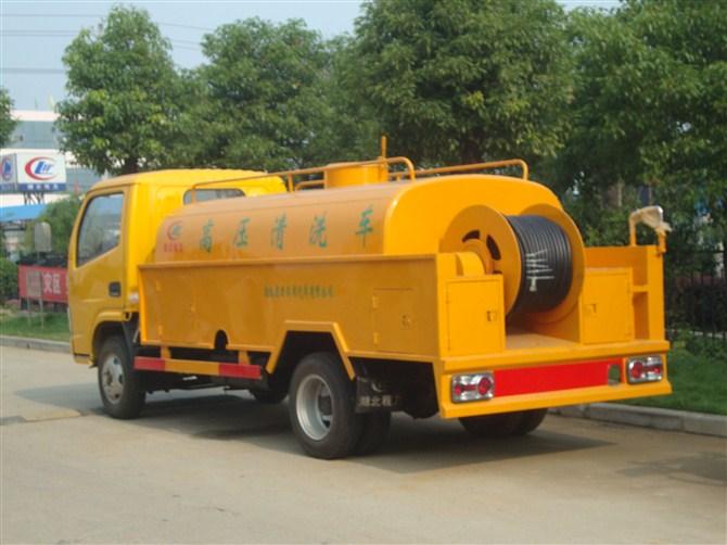 供應(yīng)公路護欄清洗車