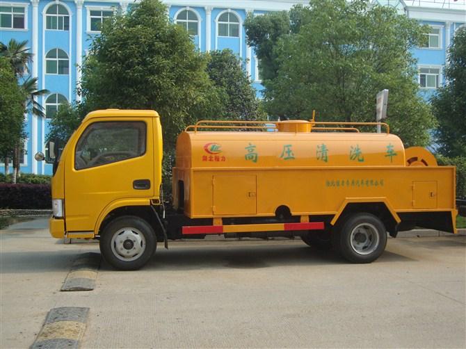 供應(yīng)高速公路清洗車