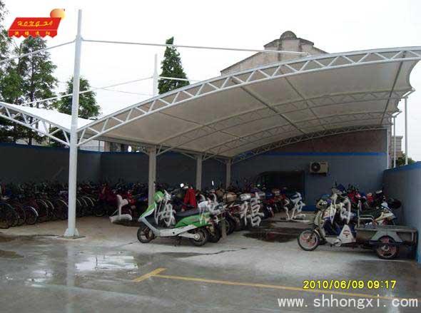 供應(yīng)浦東車棚制作/淡水雨篷加工、閔行膜結(jié)構(gòu)車篷/遮陽傘，大型停車棚