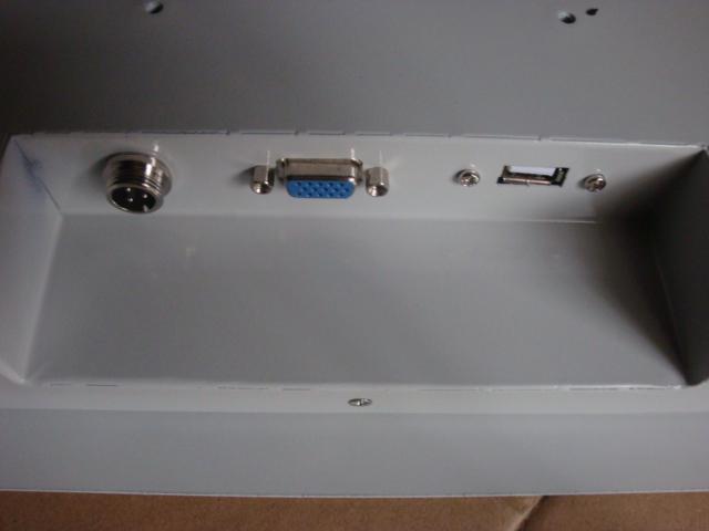 工業(yè)白12寸嵌入式觸摸屏顯示器