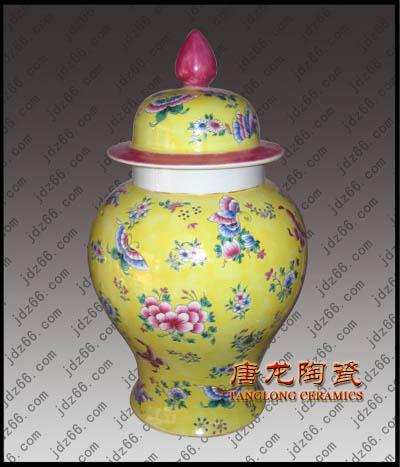 供應(yīng)景德鎮(zhèn)手繪禮品賞瓶居家飾品用品瓶