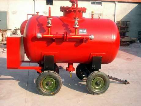 環(huán)球移動(dòng)壓力式泡沫比例混合器圖片