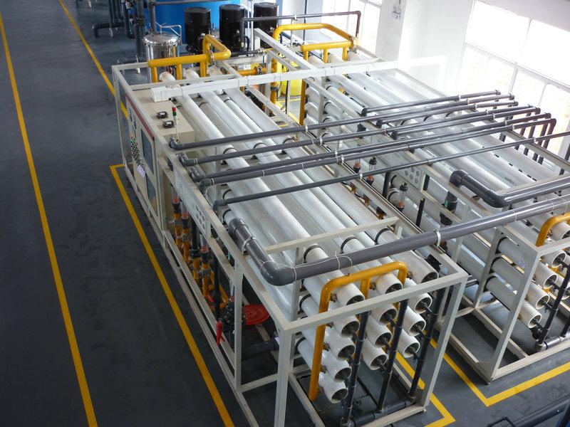 供應(yīng)光學(xué)清洗*純水設(shè)備案例