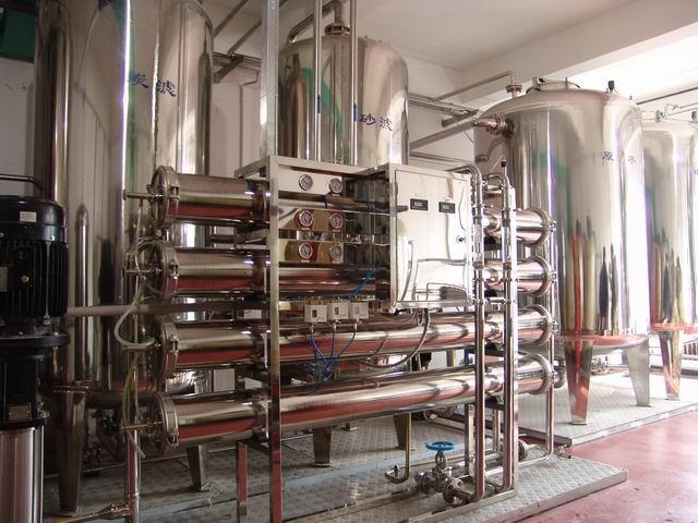 食品行業(yè)用純水設(shè)備案例圖片