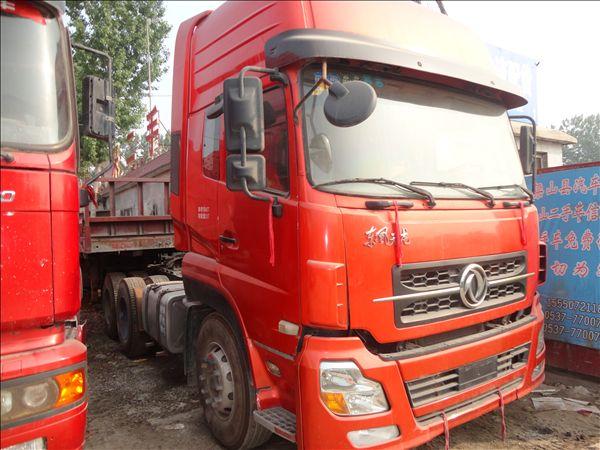 二手東風(fēng)天龍雙驅(qū)圖片