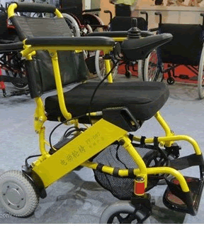 供應(yīng)便攜式鋰電折疊型超輕電動輪椅