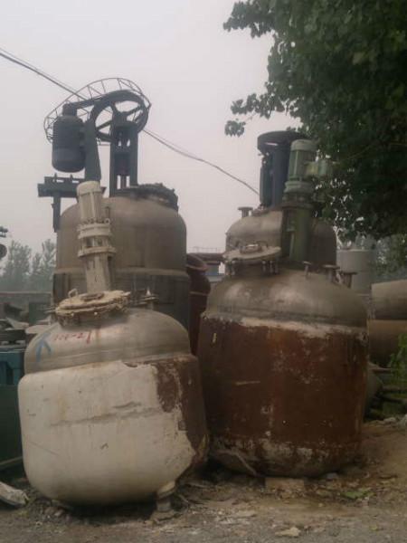 山東搪瓷反應(yīng)釜批發(fā)圖片