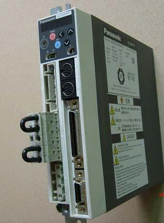 供應(yīng)二手*變頻器 深圳*變頻器*伺服器*伺服馬達