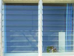 供應(yīng)云南電動(dòng)玻璃百葉窗