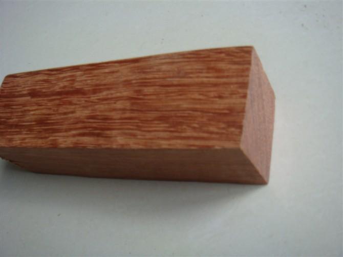 供應(yīng)【菠蘿格】菠蘿格木、菠蘿格價格、菠蘿格防腐木、菠蘿格*價格