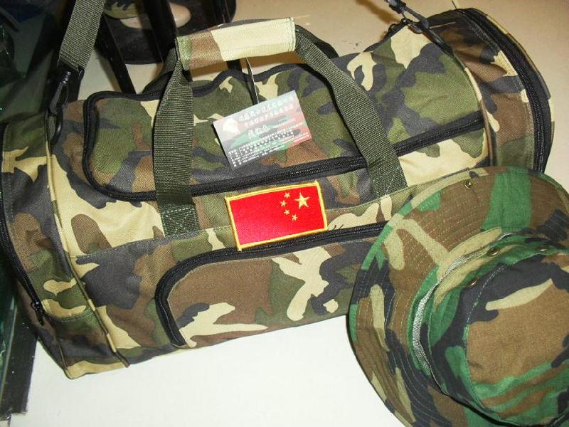 供應廣東軍登山背包