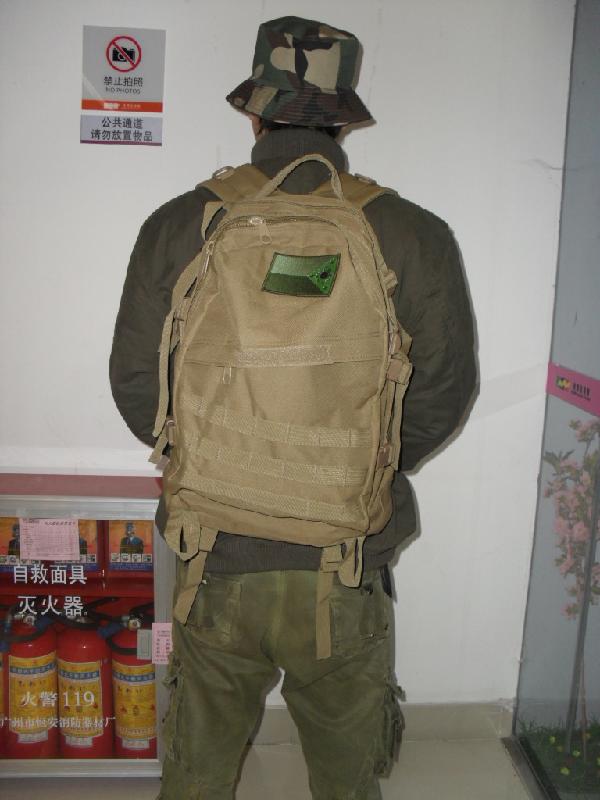 供應(yīng)3D背包迷彩 雙肩迷彩背包 單肩挎包 迷彩包批發(fā) 牛津包