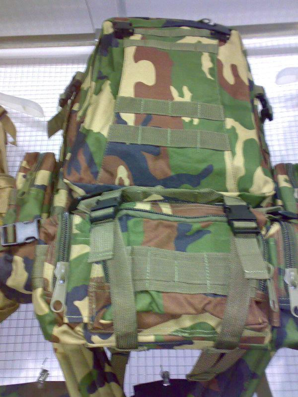 供應(yīng)廣州軍訓(xùn)背包