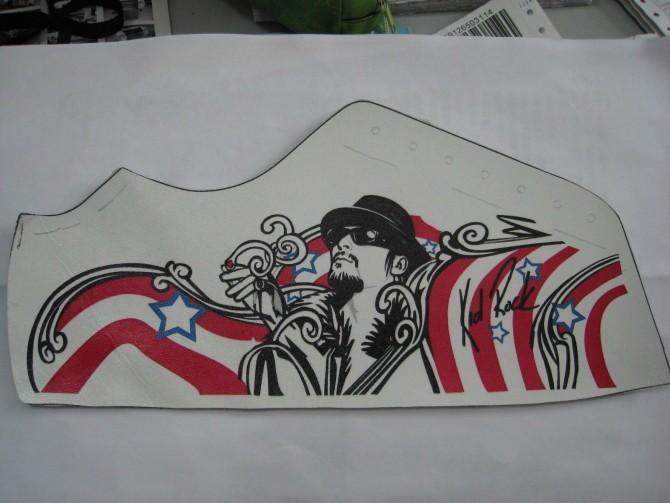 【個(gè)性印花】 皮具印花機(jī),可以在 皮具皮料噴印印花的設(shè)備