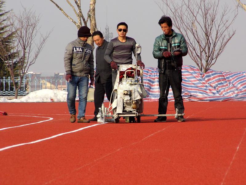 供應沈陽塑膠跑道專業(yè)施工技術(shù)團隊