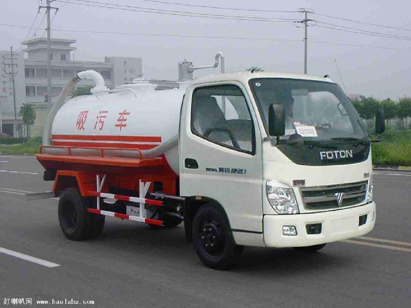 環(huán)衛(wèi)清運(yùn)垃圾圖片