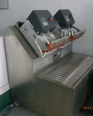 雙工位無(wú)塵車間真空包裝機(jī)滾動(dòng)型塊狀多晶硅內(nèi)包裝線晶體真空包裝