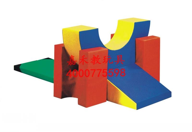 供應(yīng)*生產(chǎn)攀巖軟體玩具