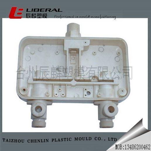 供應(yīng)加工各類日常用品模具，保鮮盒模具，周轉(zhuǎn)箱模具