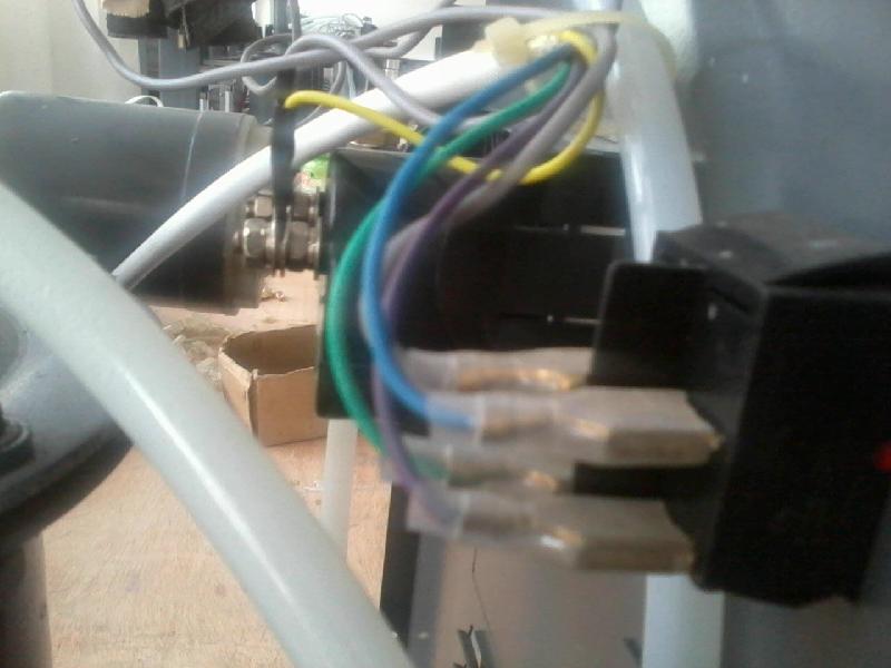 供應(yīng)400火焰拋光機(jī)電源線路圖說明-鄭州新氣源有限公司