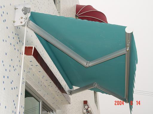 廣州鳳凰城鳳雅苑入口伸縮遮雨蓬圖片