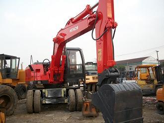 進(jìn)口日立210輪胎挖掘機(jī)圖片