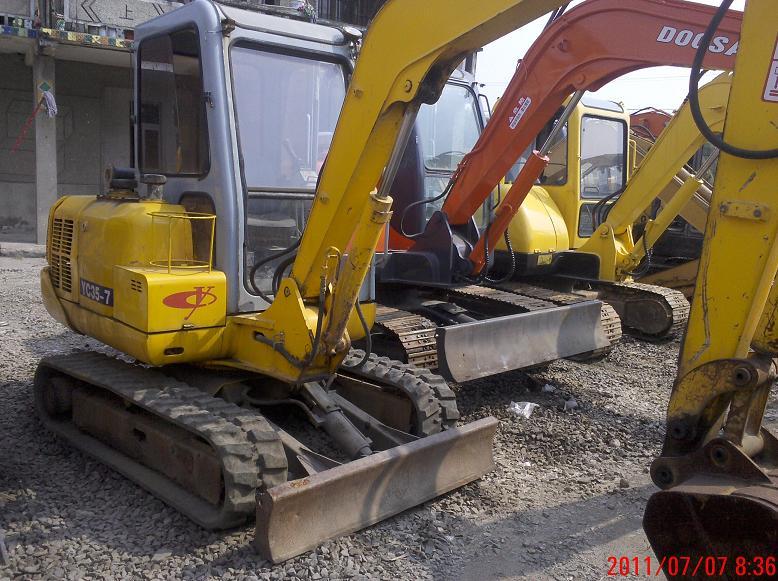 供應(yīng)徐工20噸壓路機(jī)價(jià)格，20噸膠輪壓路機(jī)價(jià)格，玉柴35挖掘機(jī)價(jià)格