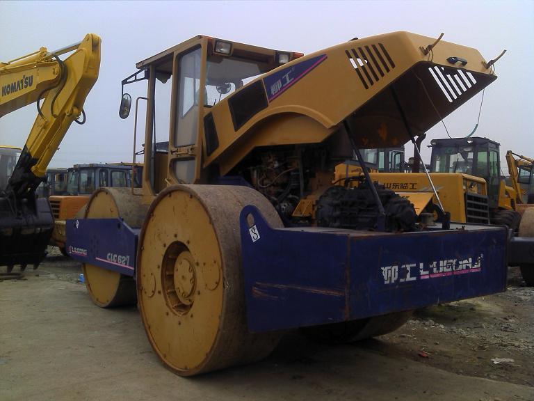 新鄉(xiāng)二手壓路機靜壓路機圖片