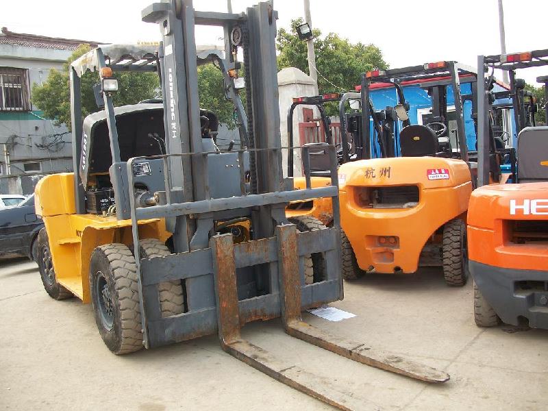 供應(yīng)6噸叉車出售價格武漢二手合力6噸叉車出售價格