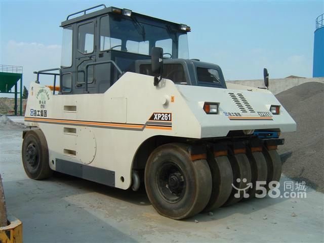 南通二手20噸徐工輪胎壓路機(jī)價(jià)格圖片/南通二手20噸徐工輪胎壓路機(jī)價(jià)格樣板圖 (3)