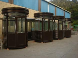 供應(yīng)深圳豪華別墅崗?fù)す?yīng)廠(chǎng)家/寶華崗?fù)ぶ圃鞆S(chǎng)