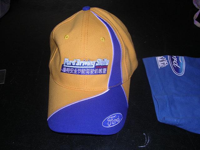 供應(yīng)電腦繡花直銷商，電腦繡花價格，電腦繡花批發(fā)廠家