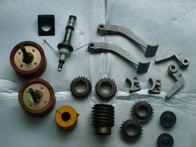 批發(fā)青島新昌日發(fā)泰坦倍捻機(jī)并紗機(jī)圖片