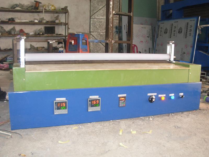 供應(yīng)地毯上膠機(jī)復(fù)合機(jī)