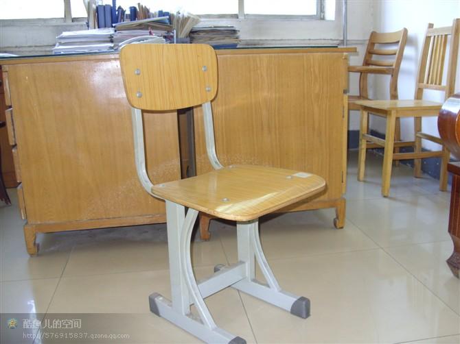 供應(yīng)浙江美術(shù)升降課桌椅