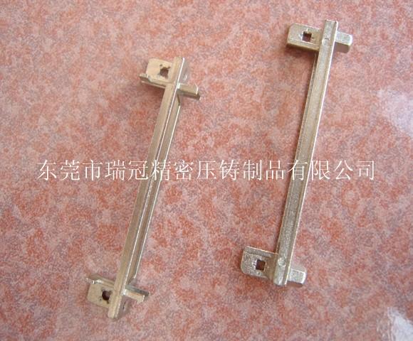 供應(yīng)東莞鋅合金精密壓鑄SCSI支架1