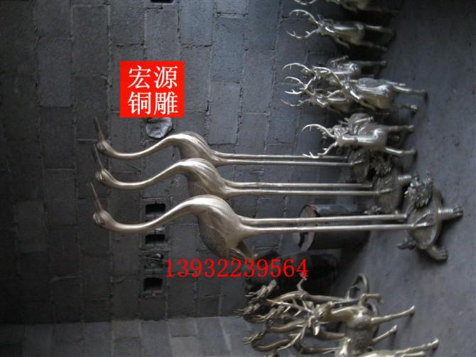 供應(yīng)動物雕塑鶴登龜大型鶴登龜?shù)袼軋髢r