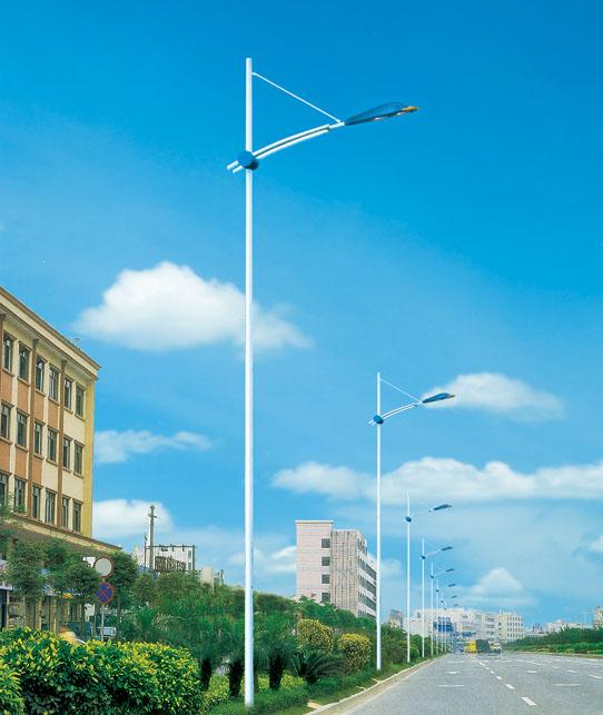 供應(yīng)揚州高桿路燈廠