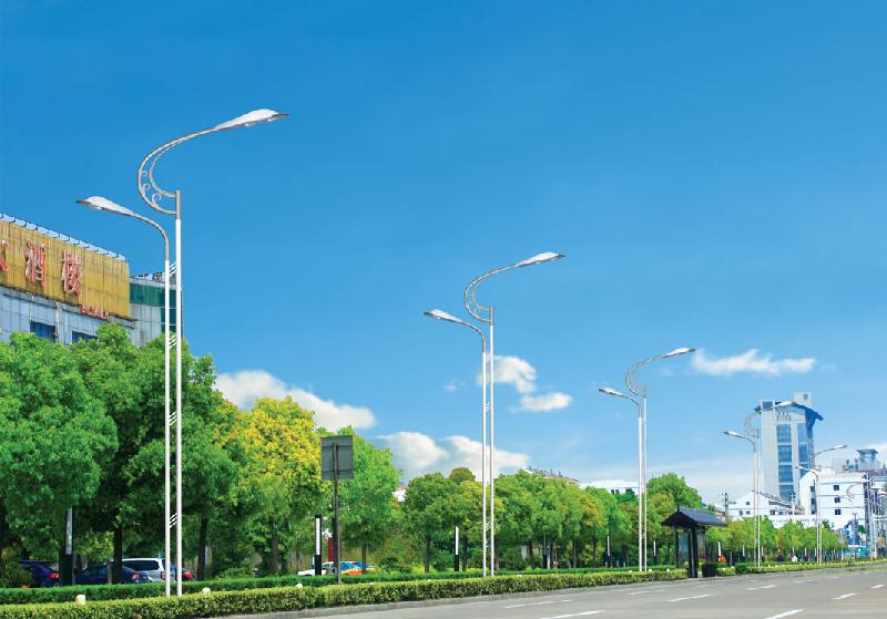 供應高桿路燈報價