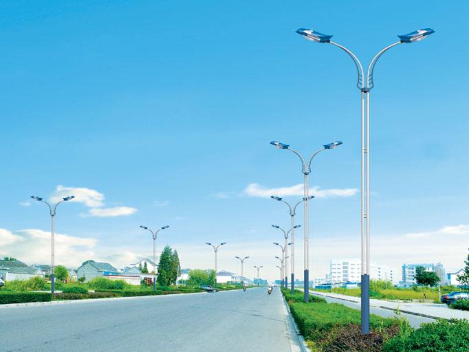 供應(yīng)高郵高桿路燈
