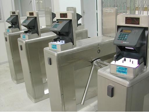 掌紋識別工地通道閘三輥閘圖片