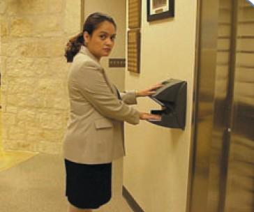 供應(yīng)掌形儀與掌形識別儀門禁系統(tǒng)