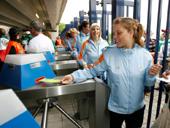 歐美出口檢票三輥閘圖片