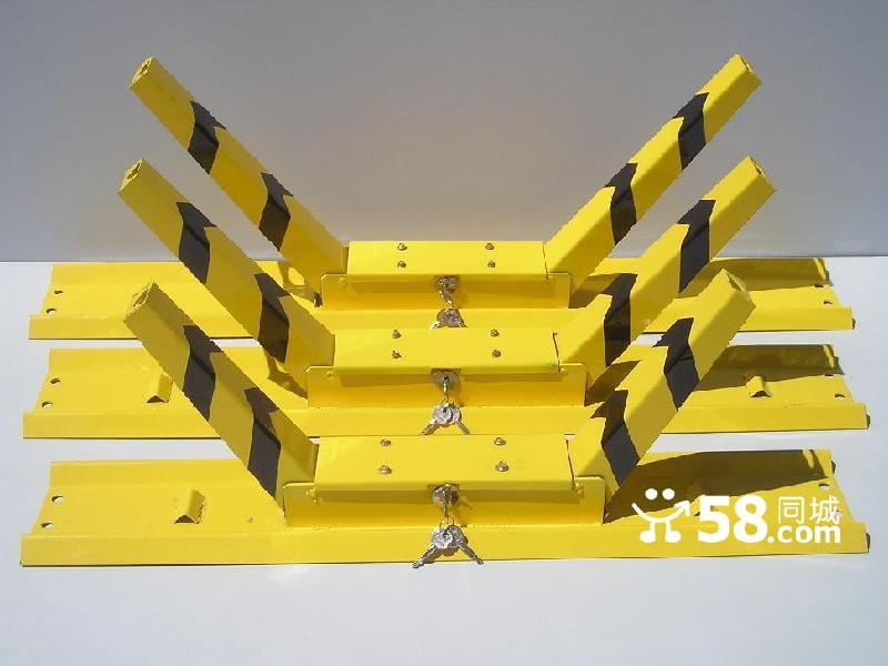 供應(yīng)北京房山區(qū)良鄉(xiāng)小區(qū)護(hù)欄圍欄