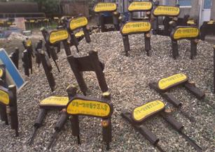 北京玻璃鋼草地牌廠家圖片