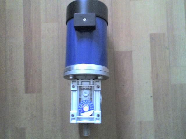 供應(yīng)安徽蝸輪蝸桿減速電機(jī)/蝸輪蝸桿減速機(jī)價格