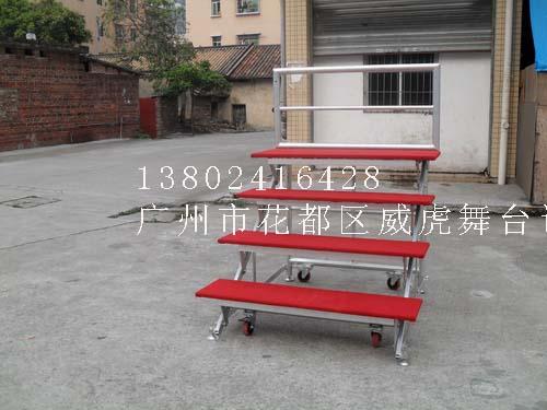 教學(xué)合唱臺圖片