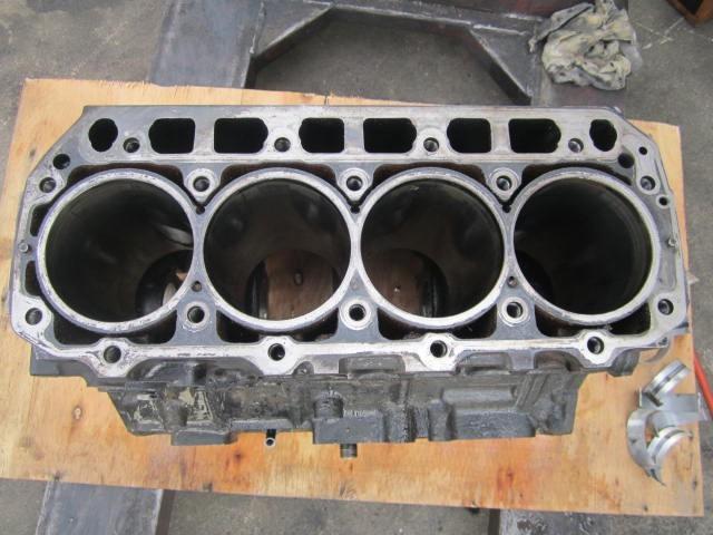 供應洋馬發(fā)動機配件